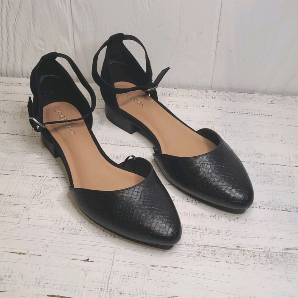 LAST CHANCE New- Lane Bryant Flats w/ strap